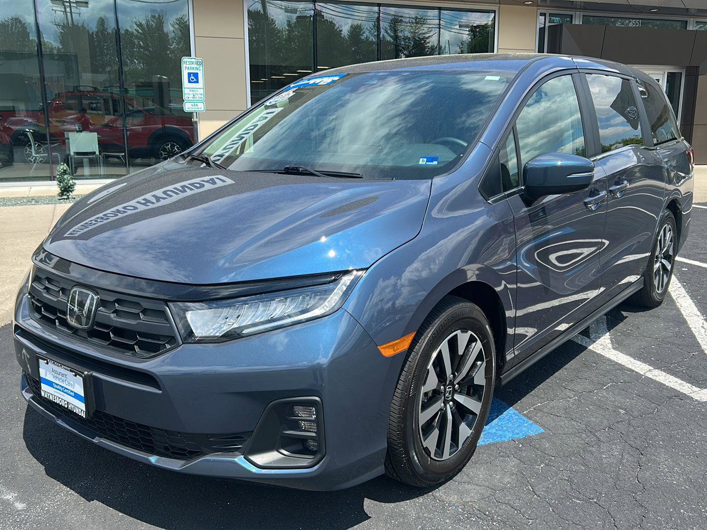Used 2026 Honda Odyssey EX-L image 2