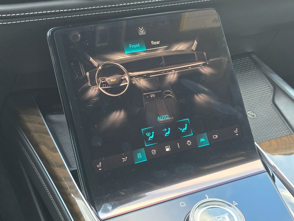 New 2026 Cadillac Escalade ESV Platinum Sport w/ LPO, ONYX Package image 31