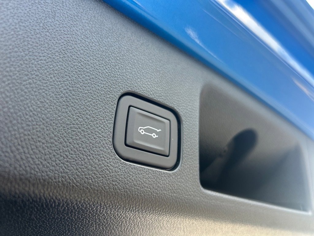 New 2025 Chevrolet Equinox EV RS w/ LPO, Illumination Package image 22