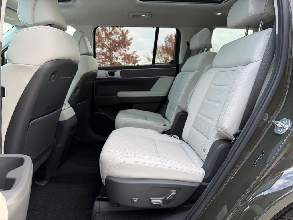 Used 2025 Hyundai Santa Fe Calligraphy FWD image 36