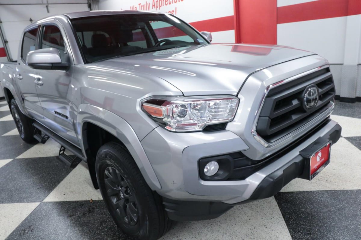 Used 2021 Toyota Tacoma SR5 image 31