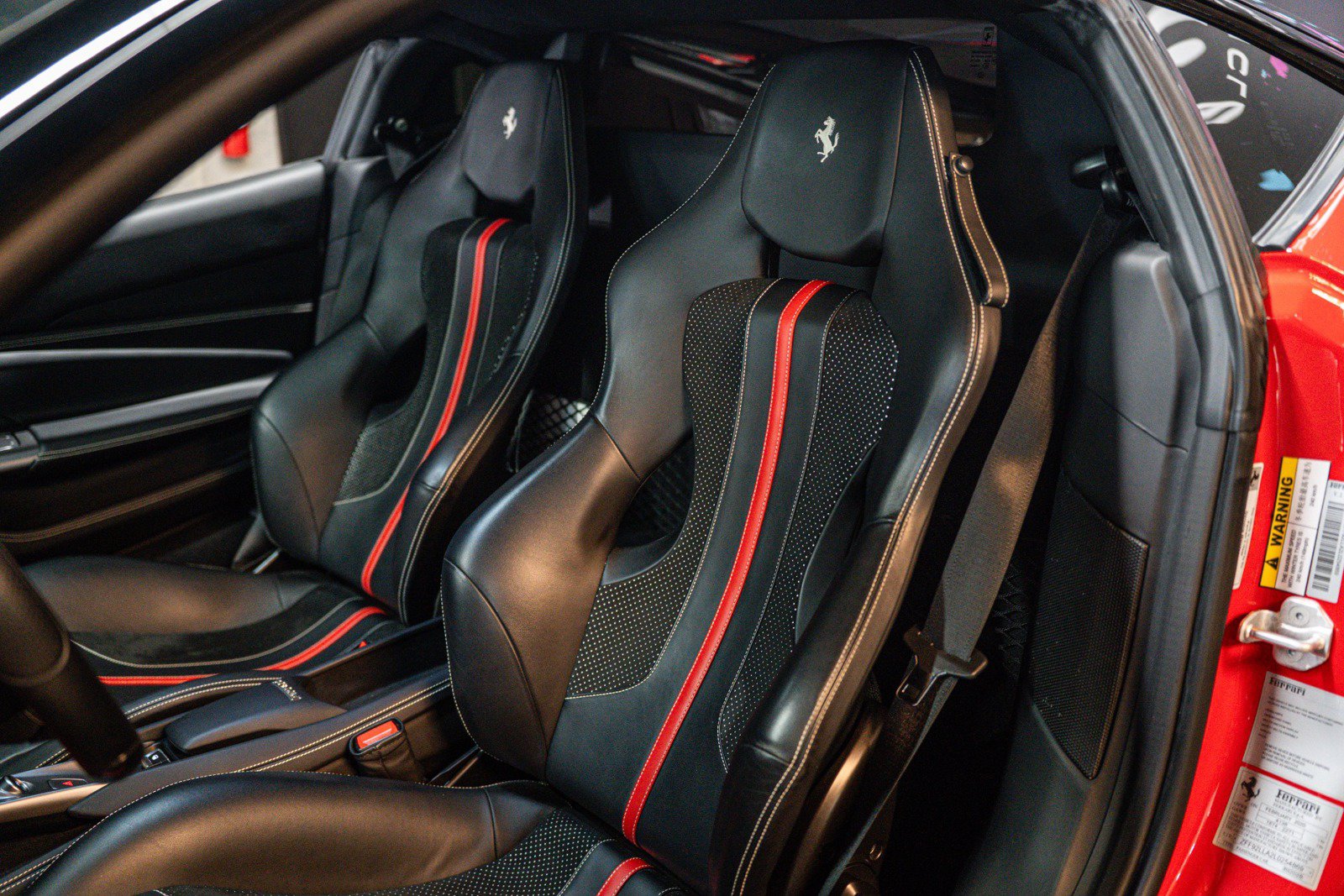 Used 2020 Ferrari F8 Tributo RWD image 9