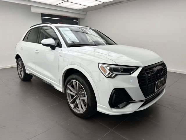 Used 2025 Audi Q3 2.0T Premium w/ Convenience Package AWD/4WD image 5