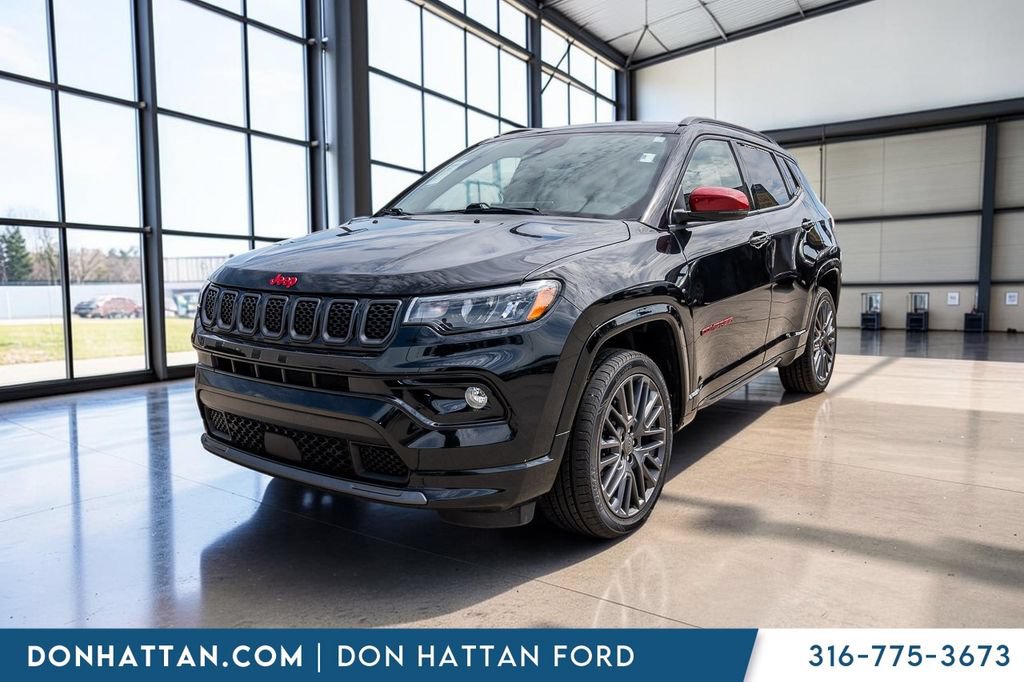 Used 2023 Jeep Compass Limited AWD/4WD image 24