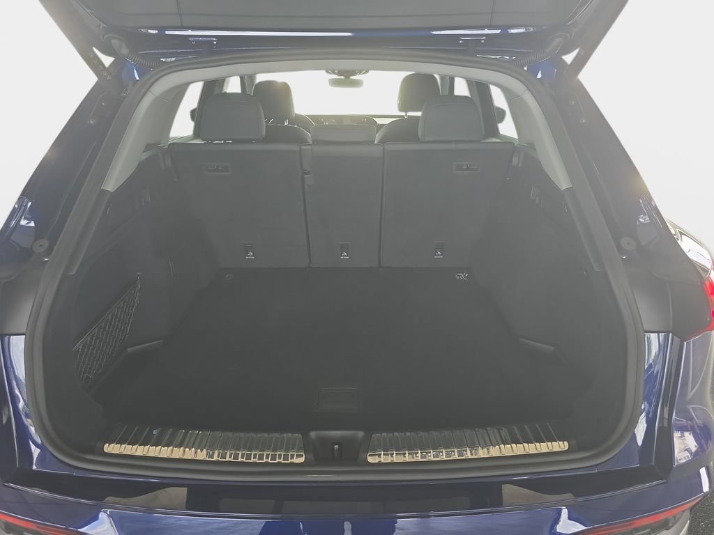 Certified 2025 Audi Q5 Premium w/ Convenience Package AWD/4WD image 10