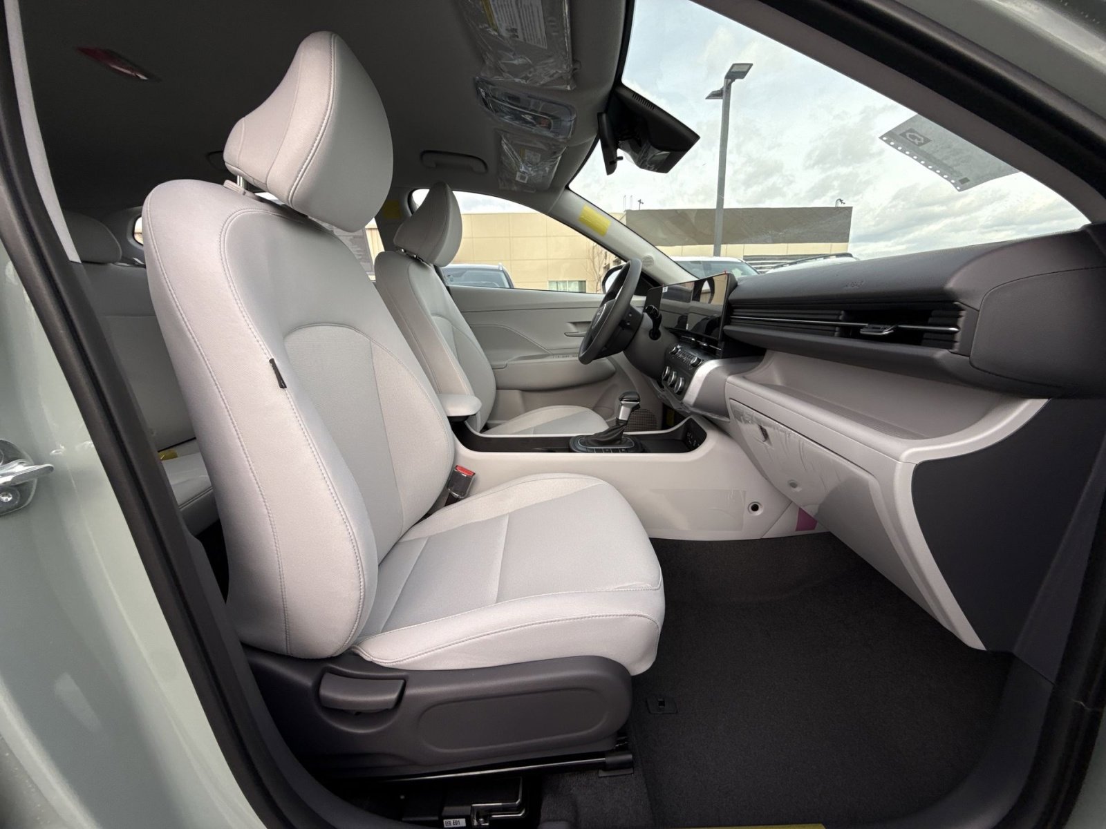 New 2026 Hyundai Kona SE image 25