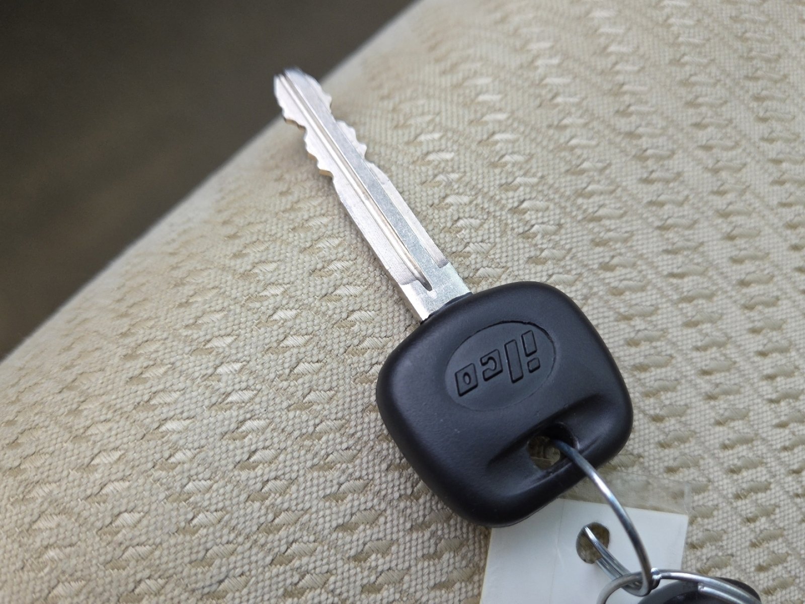 Used 2016 Toyota Camry LE image 32