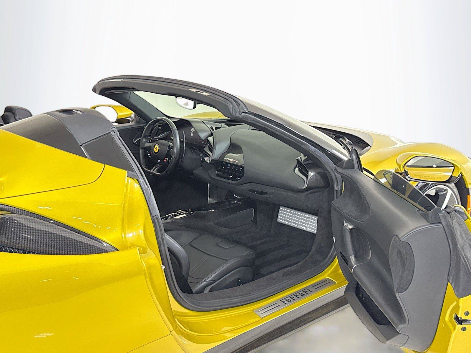 Used 2022 Ferrari SF90 Spider AWD/4WD image 25