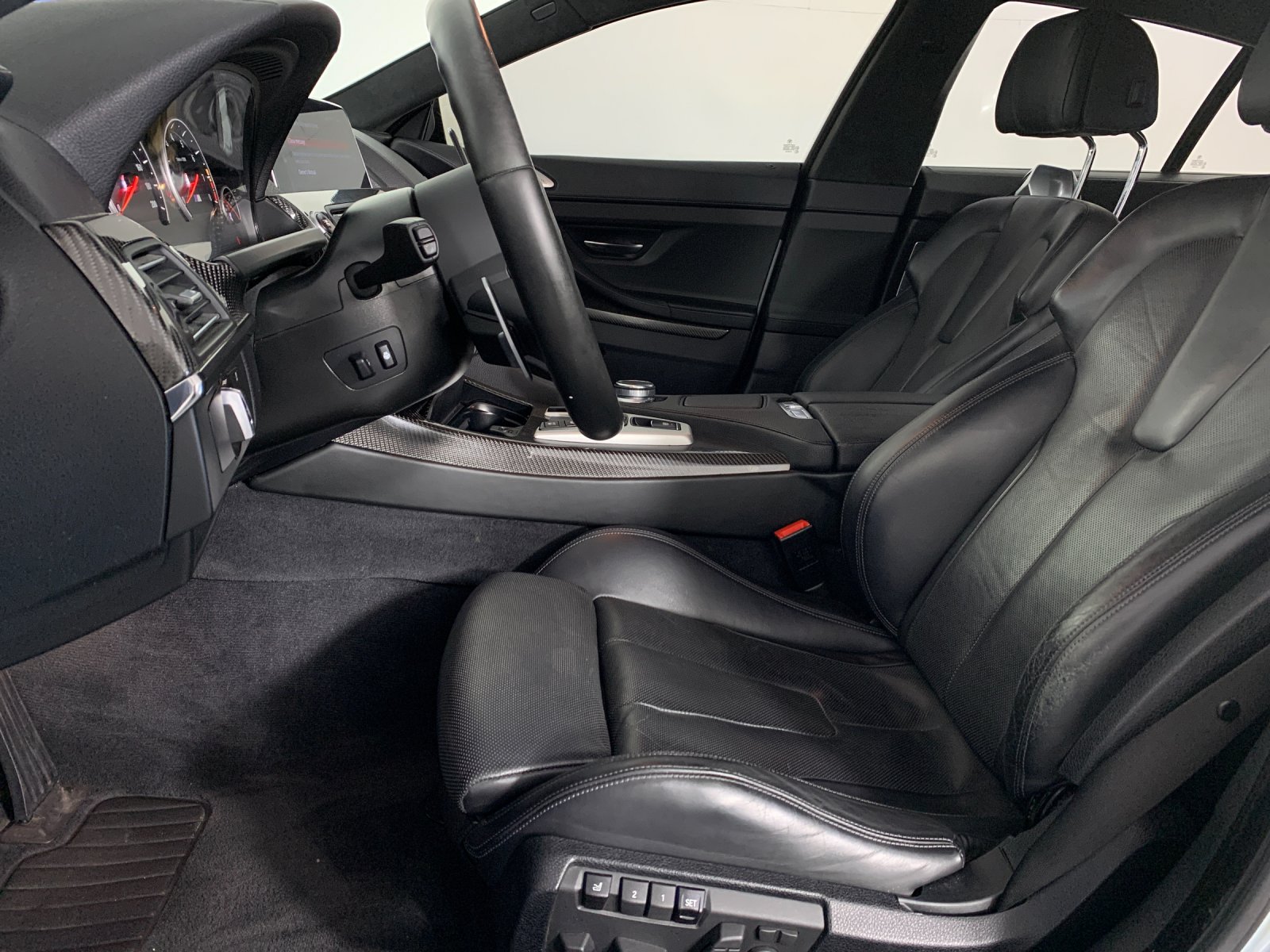 Used 2019 BMW M6 Gran Coupe w/ Competition Package RWD image 15