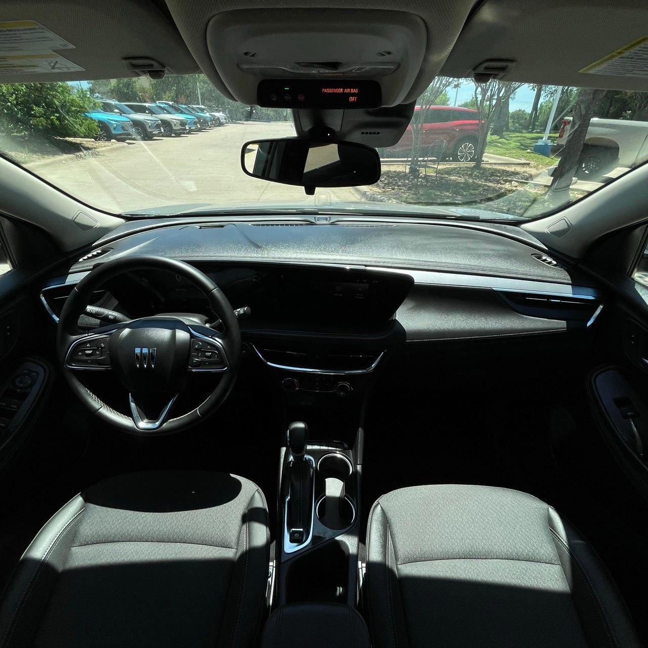 Certified 2025 Buick Encore GX Preferred FWD image 10