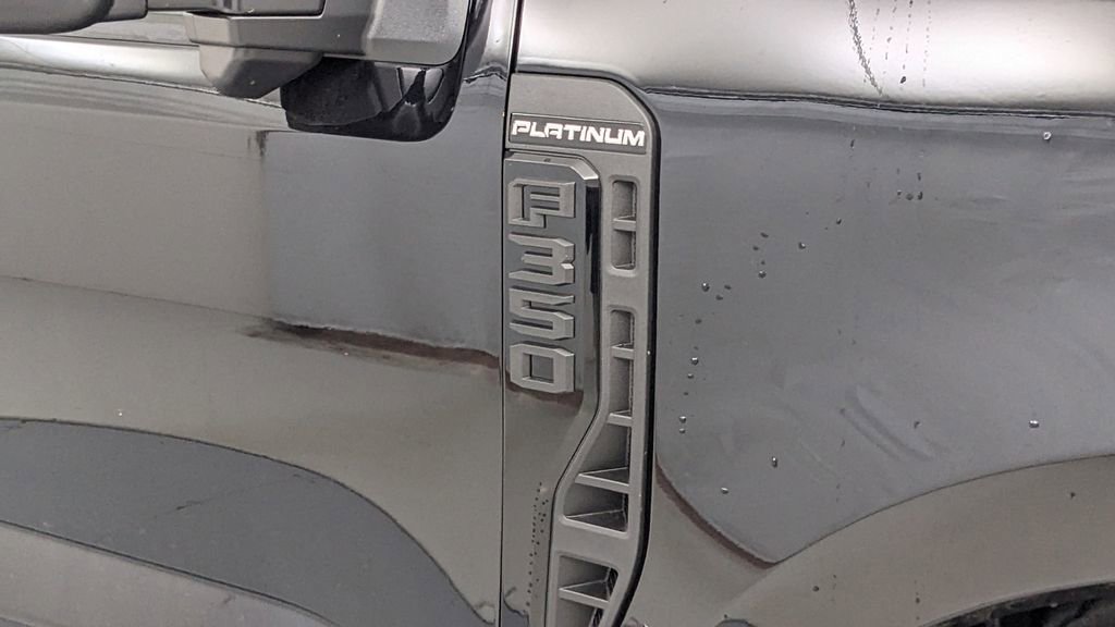 New 2025 Ford F350 Platinum w/ FX4 Off-Road Package image 40