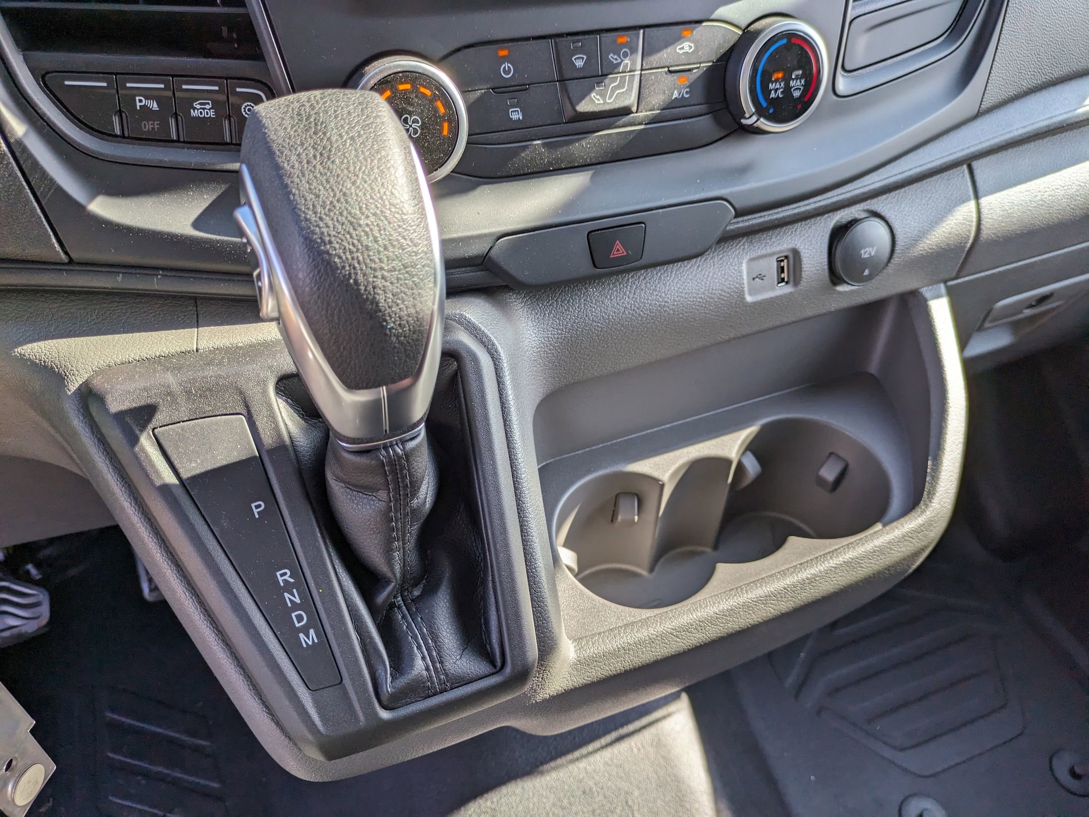 New 2025 Ford Transit 250 148 Medium Roof image 23