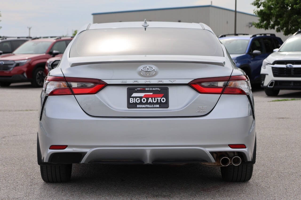 Used 2022 Toyota Camry SE AWD/4WD image 10