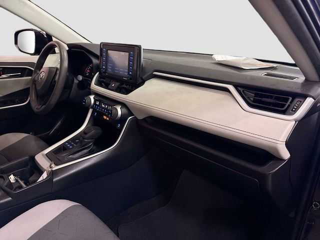 Used 2021 Toyota RAV4 XLE AWD/4WD image 27