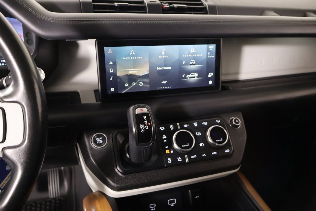 Used 2020 Land Rover Defender 110 HSE image 5