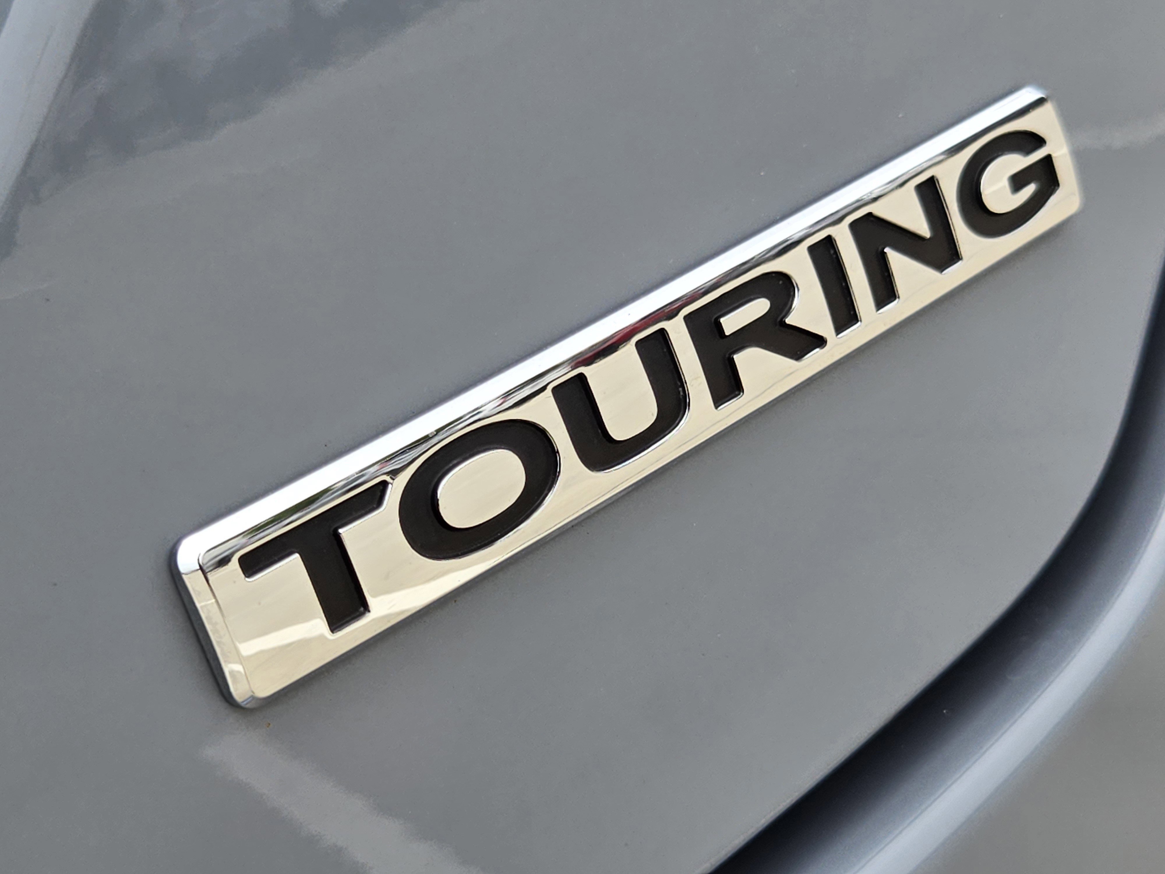 Certified 2025 Honda Pilot Touring image 32