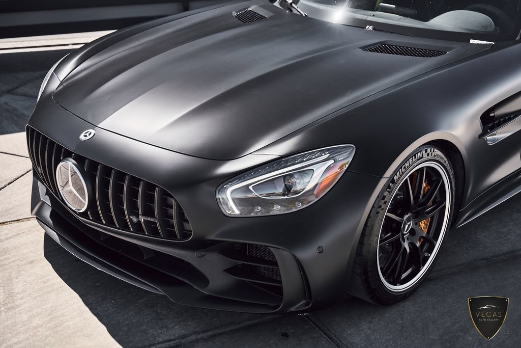 Used 2018 Mercedes-Benz AMG GT R image 4