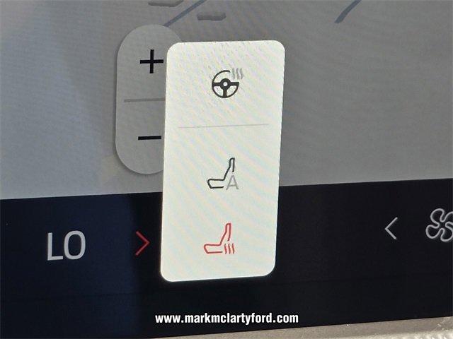 New 2025 Ford Explorer Active w/ Active Comfort Package image 18