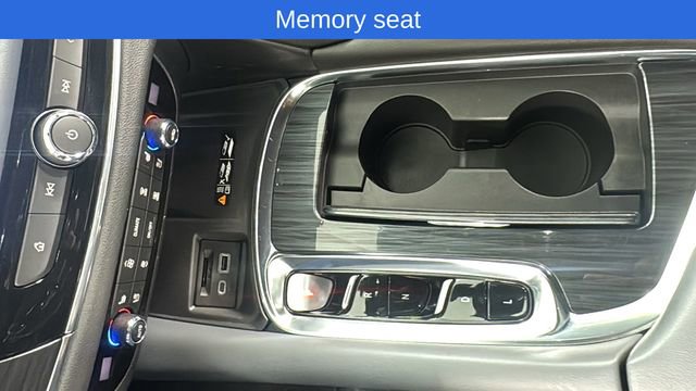 Used 2024 Buick Enclave Premium AWD/4WD image 32