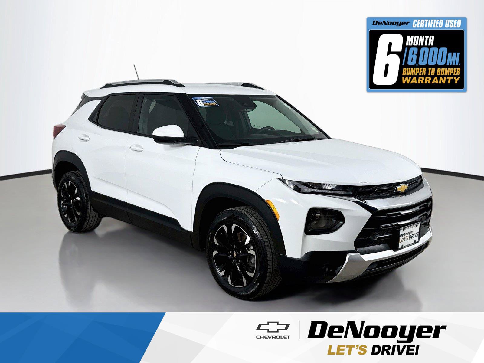 Used 2022 Chevrolet TrailBlazer LT w/ Convenience Package FWD image 1