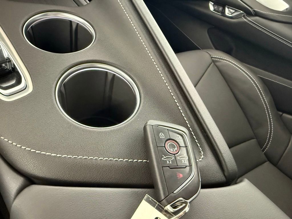 Used 2026 Chevrolet Corvette Z06 w/ Chrome Exterior Badge Package image 22