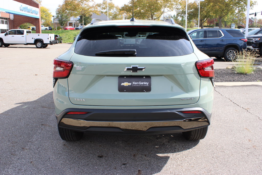 Used 2025 Chevrolet Trax ACTIV w/ Sunroof Package FWD image 28