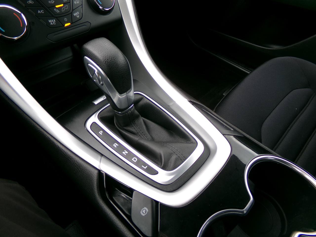 Used 2014 Ford Fusion SE FWD image 24