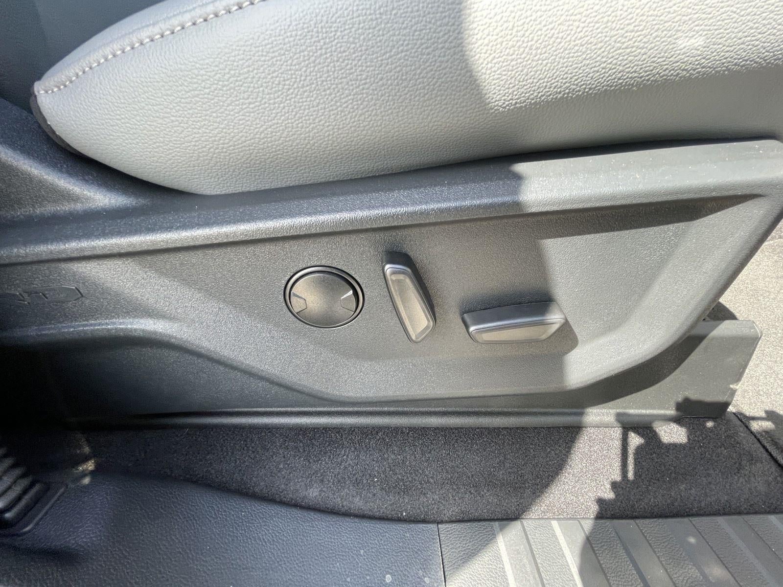 New 2025 Ford F150 Lightning Flash AWD/4WD image 48