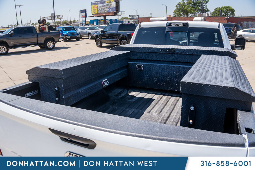 Used 2024 RAM 3500 Tradesman w/ Chrome Appearance Group AWD/4WD image 30