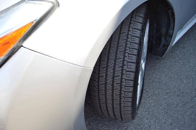 Used 2014 Toyota Avalon Limited FWD image 38