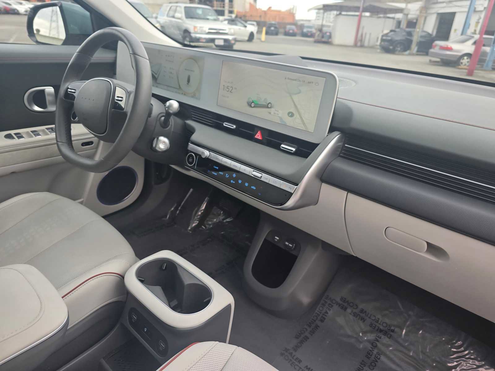 Used 2024 Hyundai Ioniq 5 Limited image 12