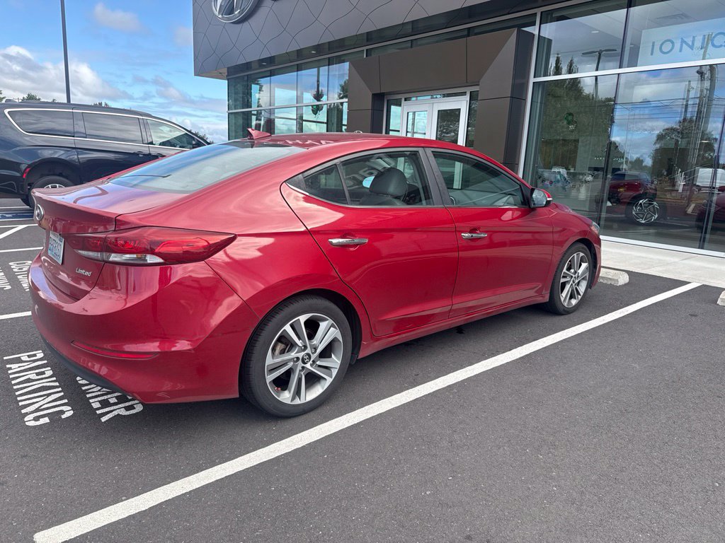 Used 2017 Hyundai Elantra Limited FWD image 3