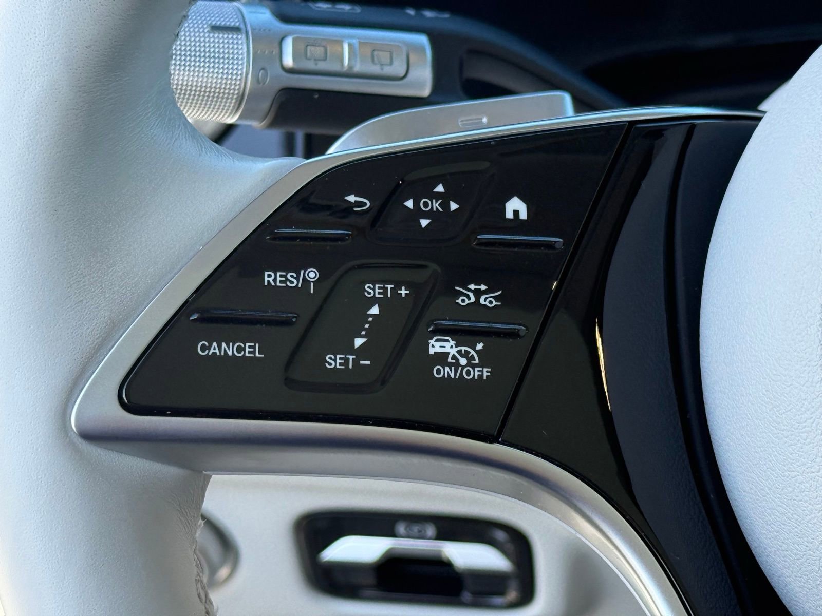 Certified 2023 Mercedes-Benz EQS 580 4MATIC SUV image 25