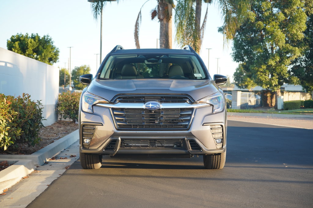 New 2026 Subaru Ascent Limited AWD/4WD image 6