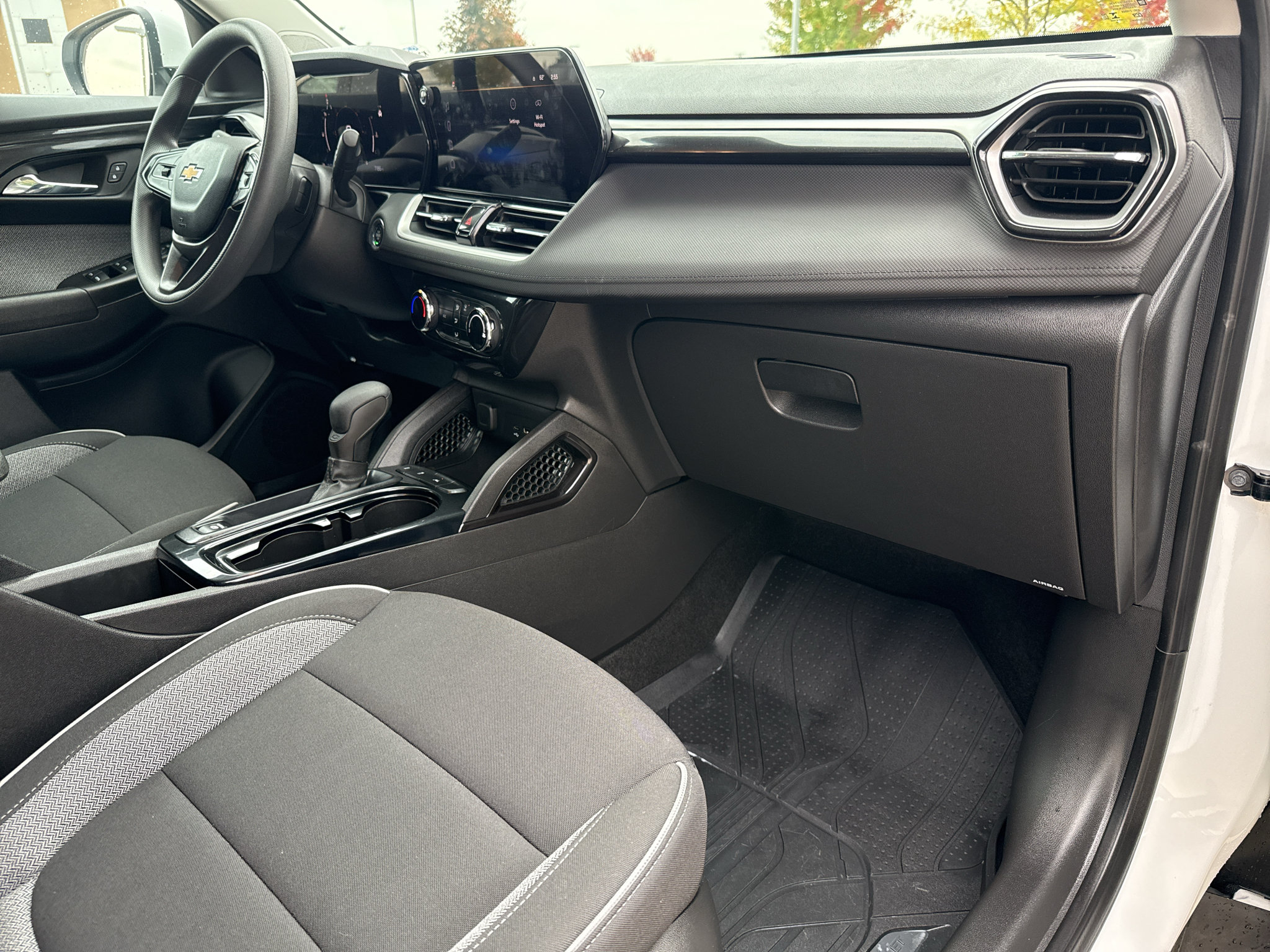 New 2026 Chevrolet TrailBlazer LT FWD image 31
