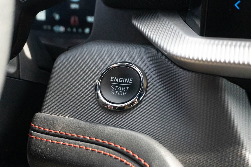 Used 2025 Ford Explorer ST-Line w/ Premium Package RWD image 33