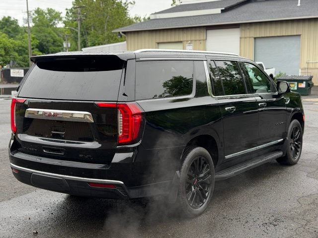 Used 2023 GMC Yukon XL SLT w/ SLT Luxury Package AWD/4WD image 5