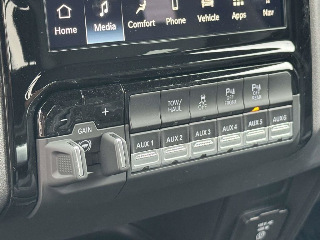 New 2026 RAM 2500 Tradesman AWD/4WD image 20