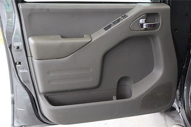 Used 2019 Nissan Frontier SV image 13