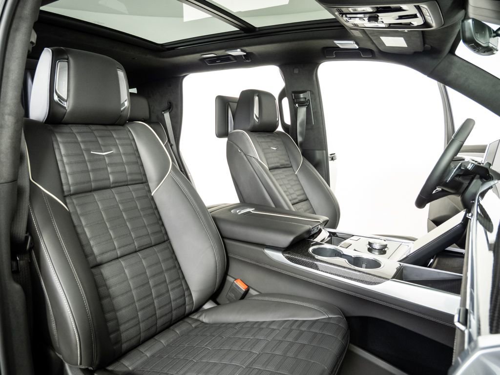 Used 2026 Cadillac Escalade V w/ LPO, ONYX Package image 27