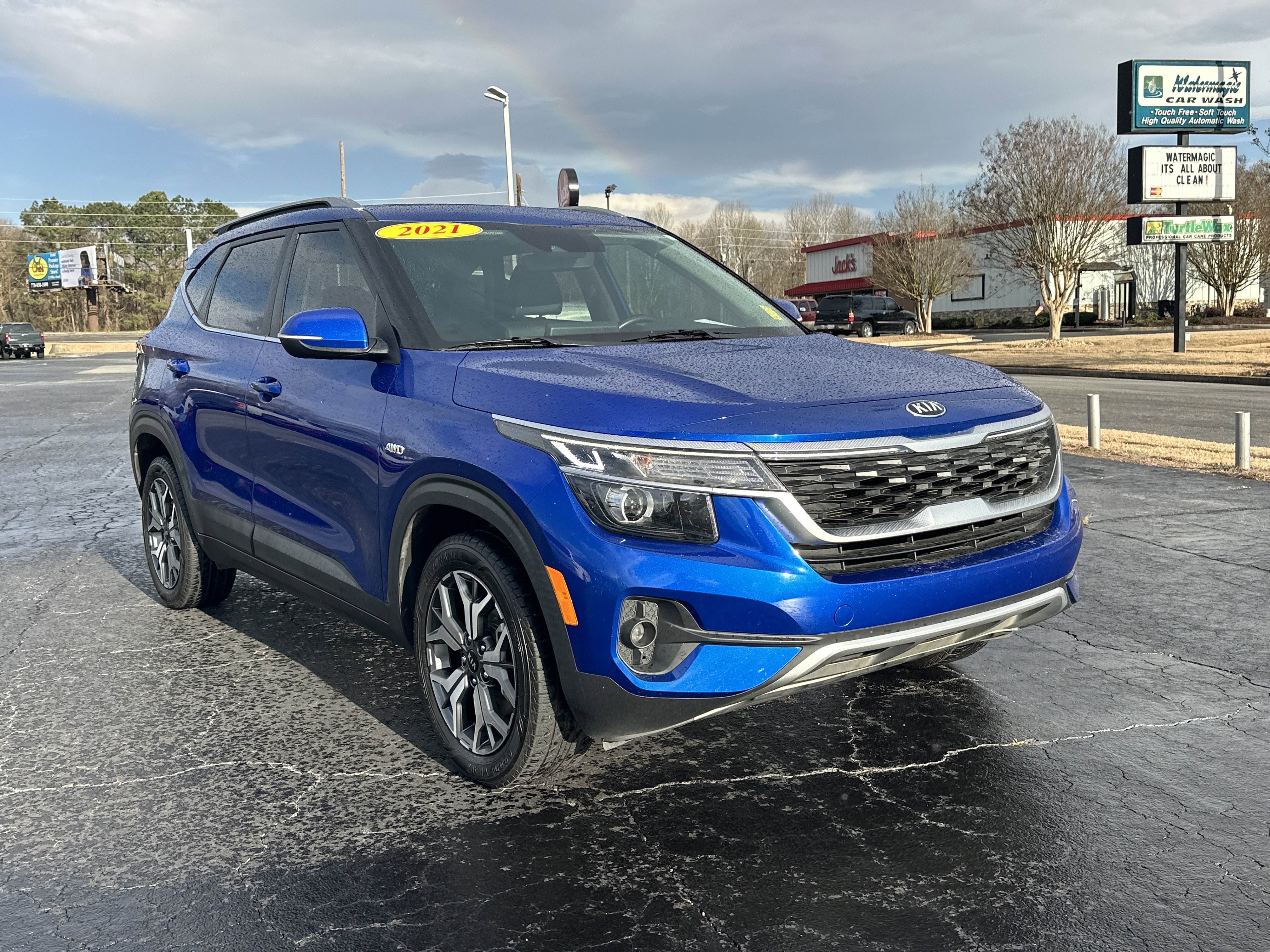 Used 2021 Kia Seltos EX AWD/4WD image 2