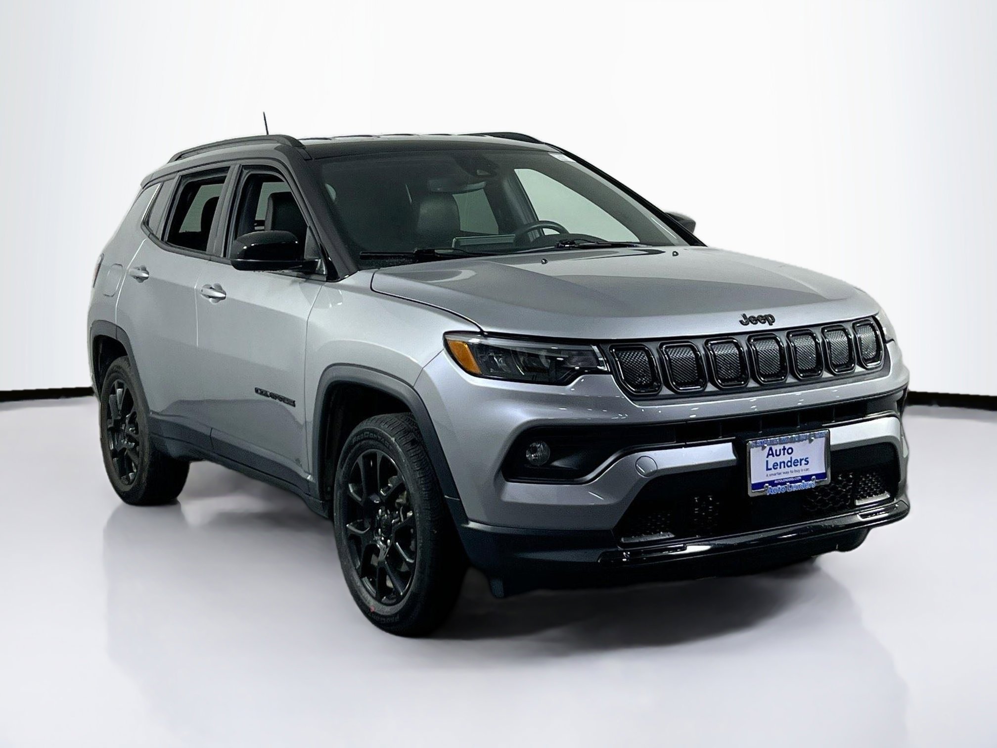 Used 2022 Jeep Compass Altitude w/ Convenience Group image 3