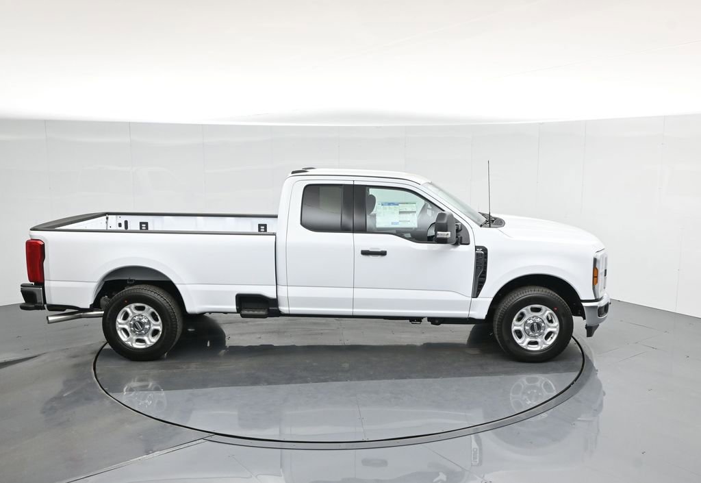 New 2026 Ford F250 XLT image 38