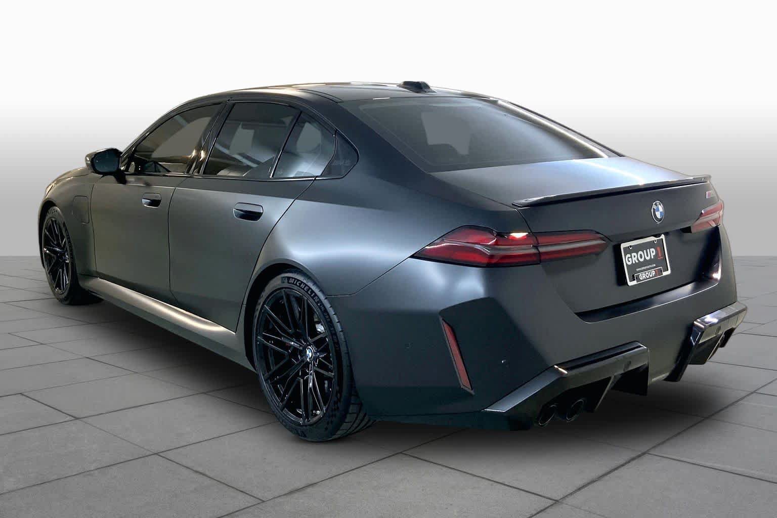 Used 2026 BMW M5 w/ Carbon Package AWD/4WD image 10