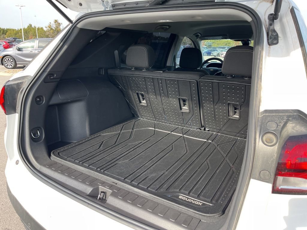Used 2024 Chevrolet Equinox LS w/ LS Convenience Package image 8