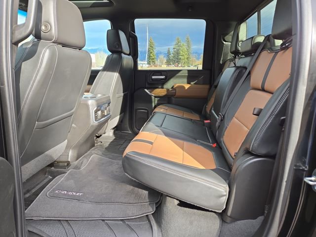 Used 2023 Chevrolet Silverado 3500 High Country image 32
