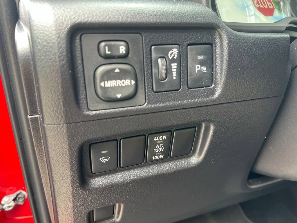 Used 2016 Toyota 4Runner Limited AWD/4WD image 31