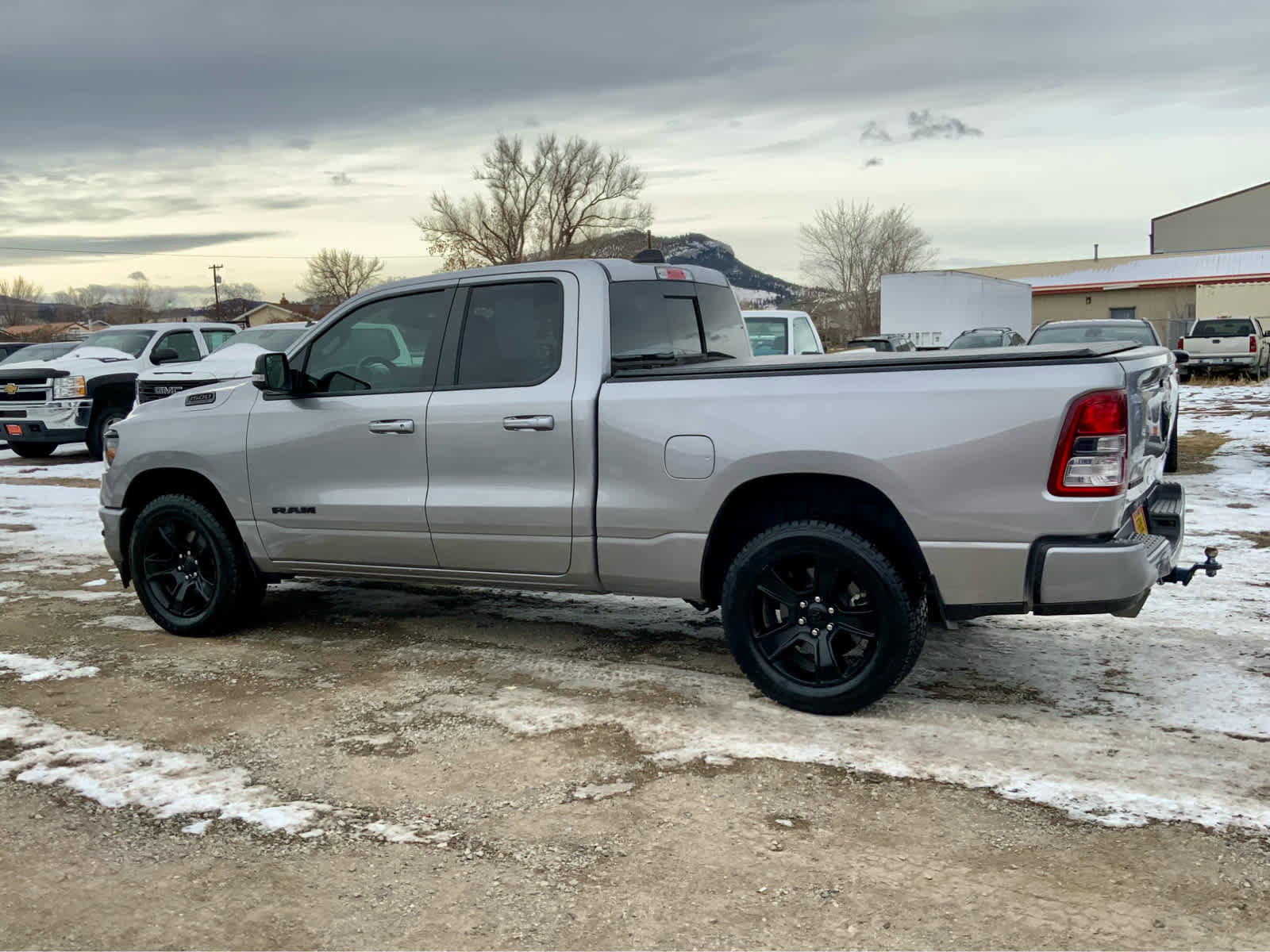 Used 2022 RAM 1500 Big Horn w/ Night Edition image 3