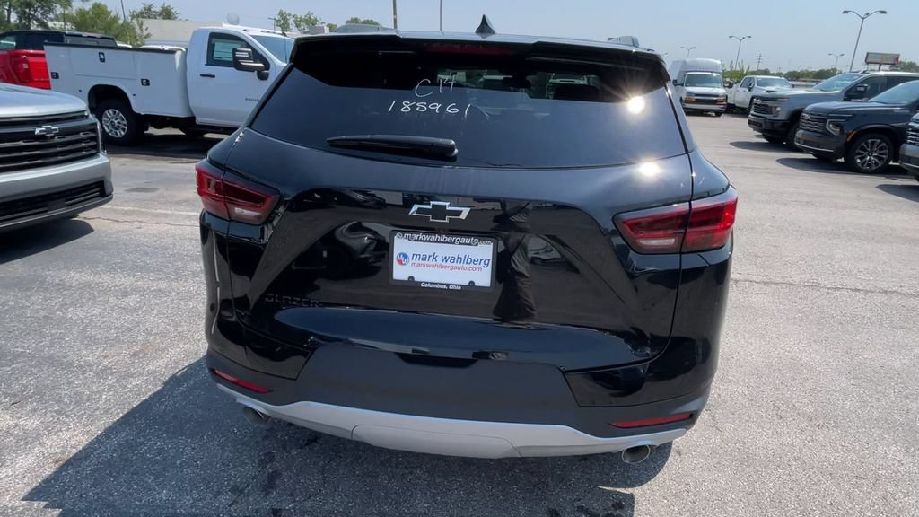 New 2026 Chevrolet Blazer LT w/ Convenience Package FWD image 9