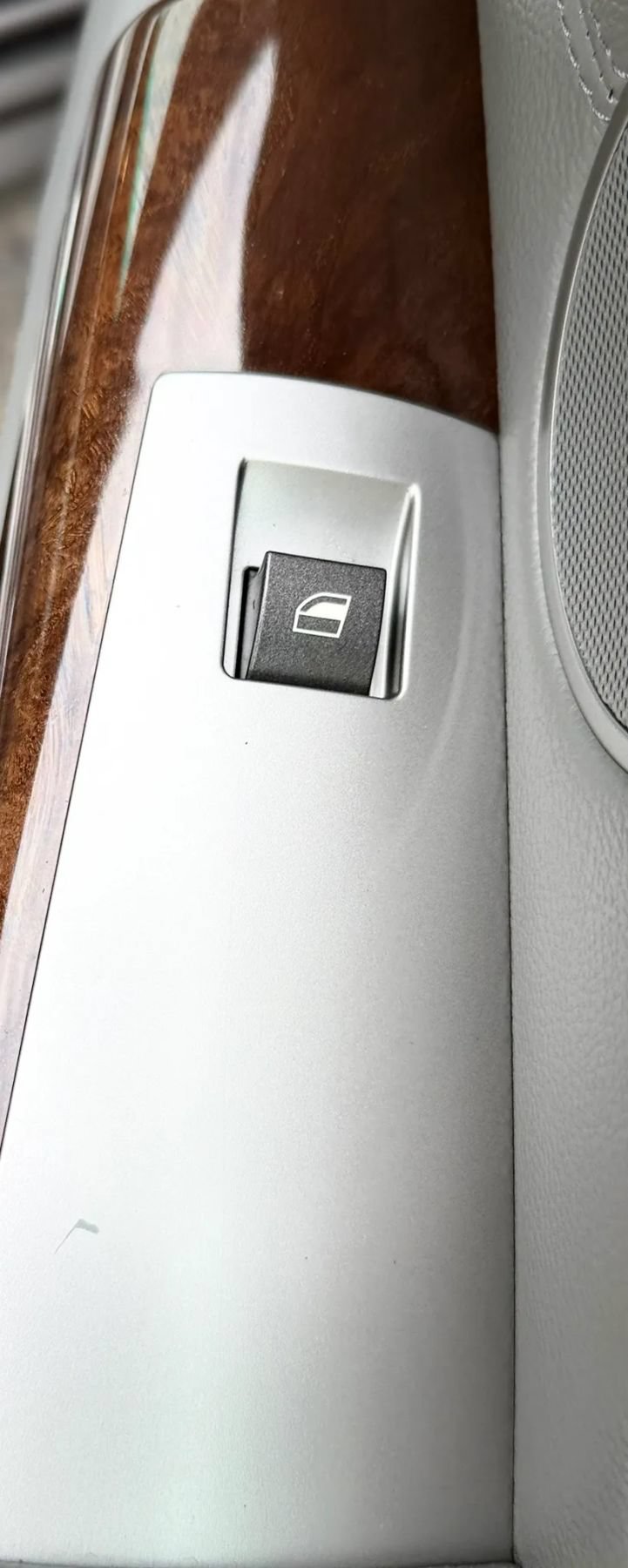 Used 2006 BMW 750Li RWD image 40